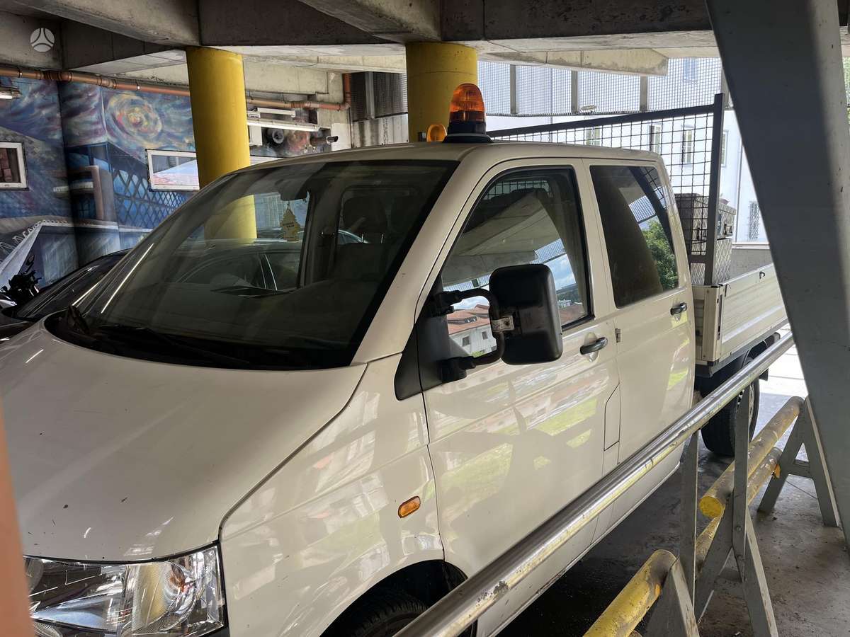 Volkswagen Transporter - 2