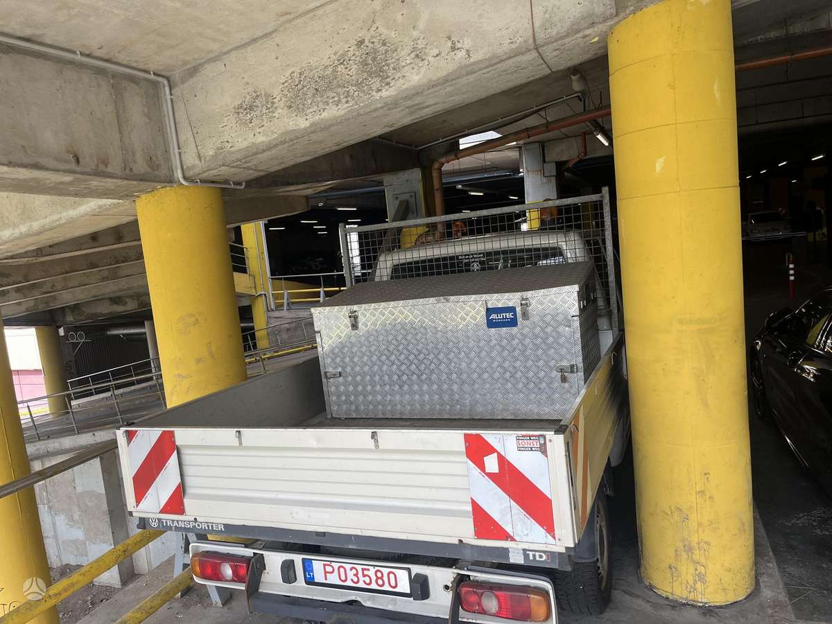 Volkswagen Transporter - 3
