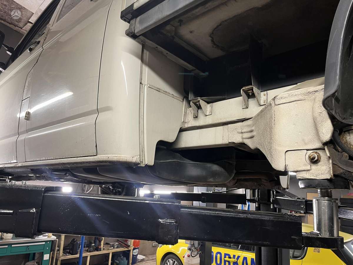 Volkswagen Transporter - 6