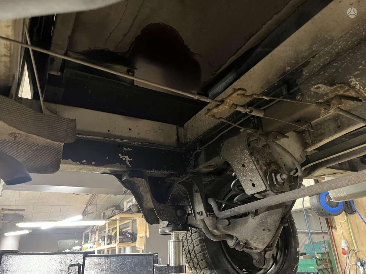 Volkswagen Transporter - 8