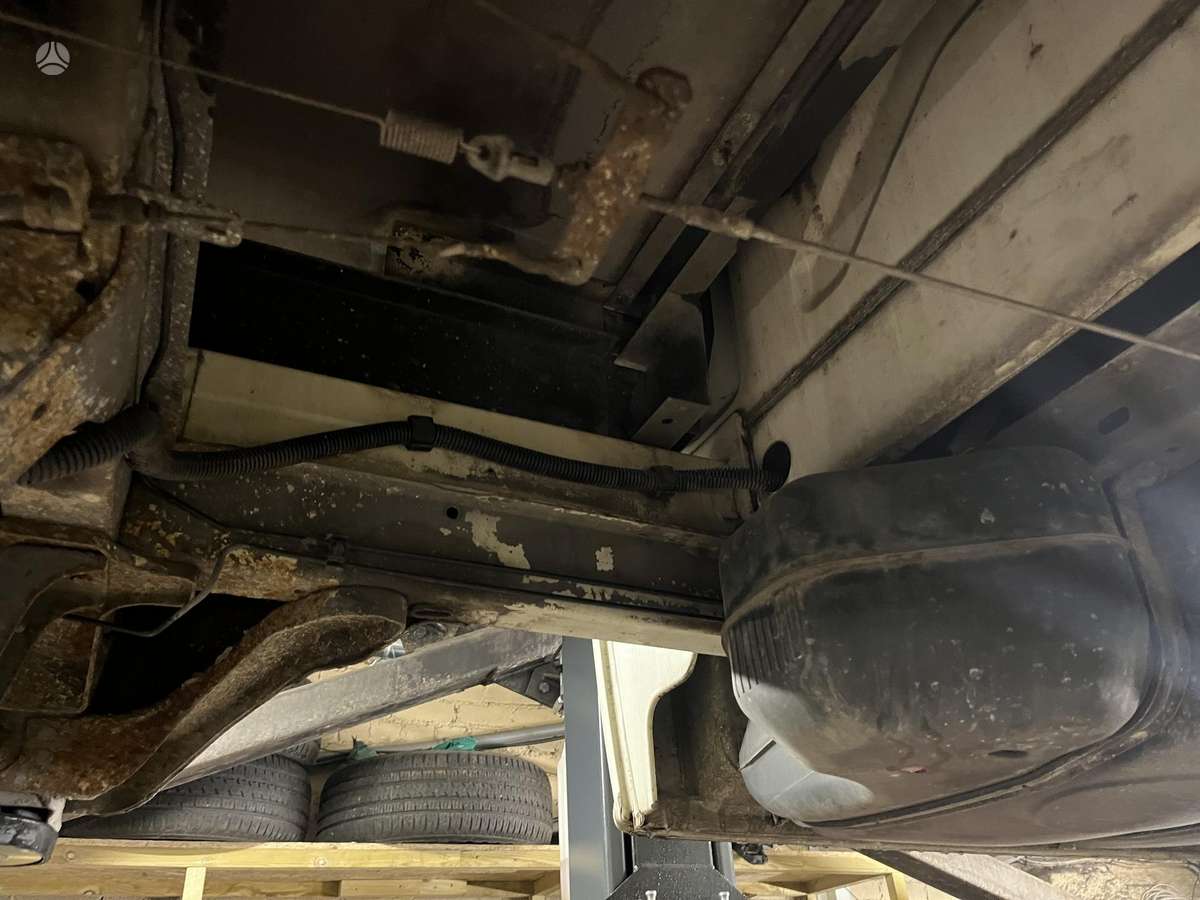 Volkswagen Transporter - 9