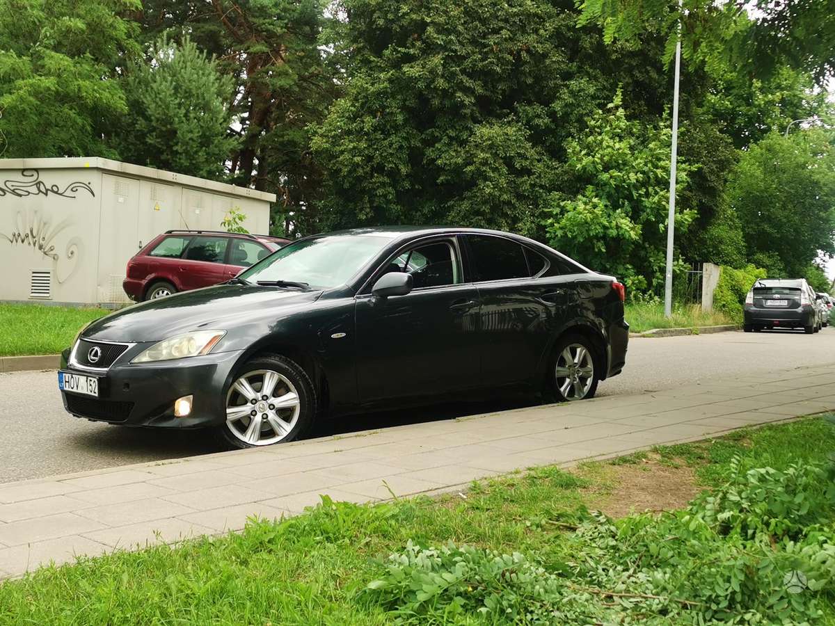 Lexus IS 220, 2.2 l., Седан