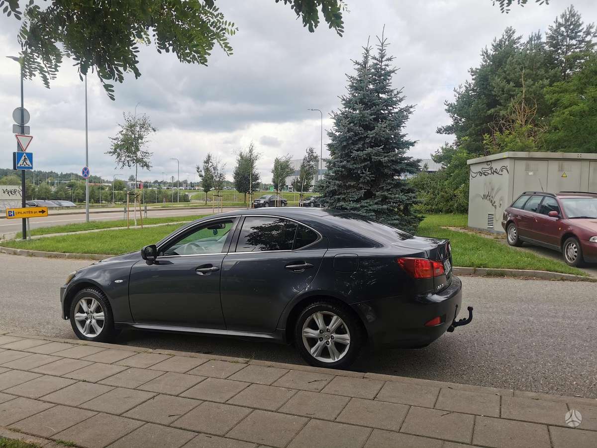 Lexus IS 220, 2.2 l., Седан