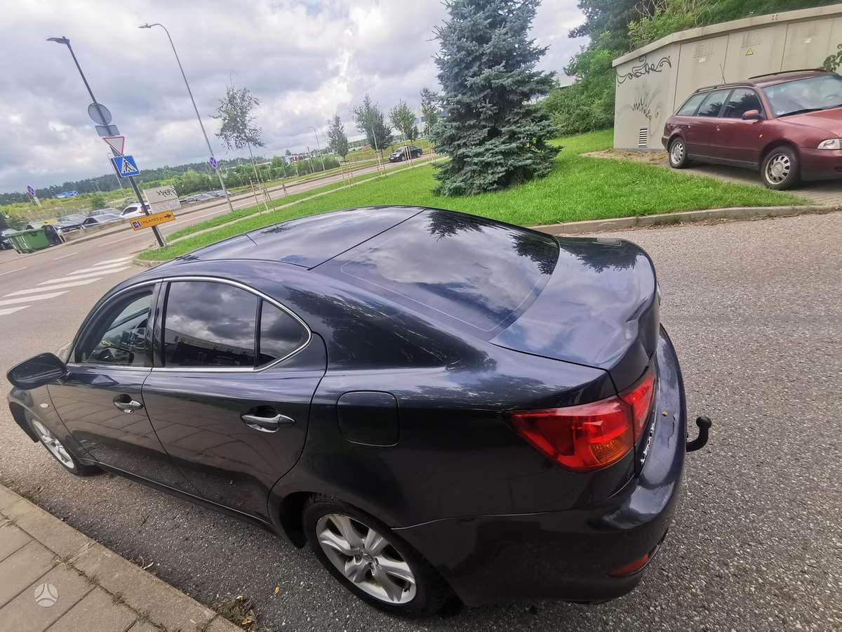 Lexus IS 220, 2.2 l., Седан