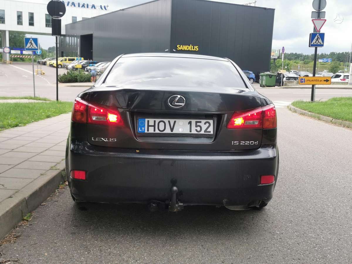Lexus IS 220, 2.2 l., Седан