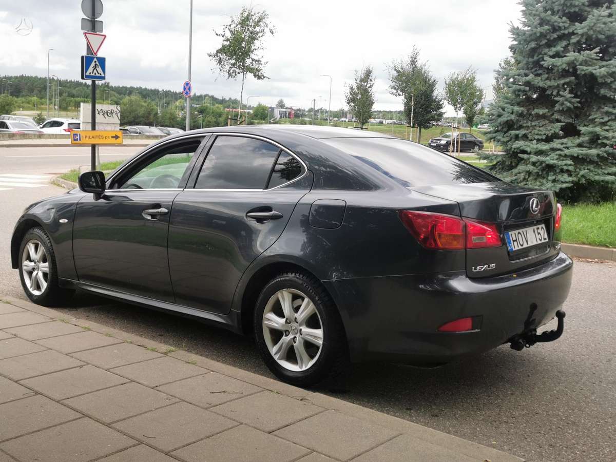 Lexus IS 220, 2.2 l., Седан