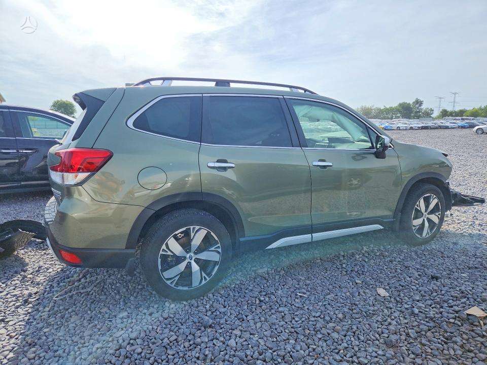 Subaru Forester, 2.5 l., off-road / crossover