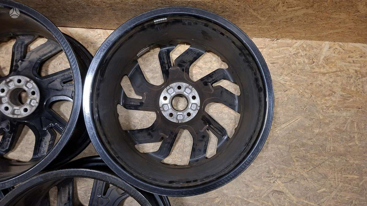 Audi Q8 e-tron, 4KE601025A, Cen32062