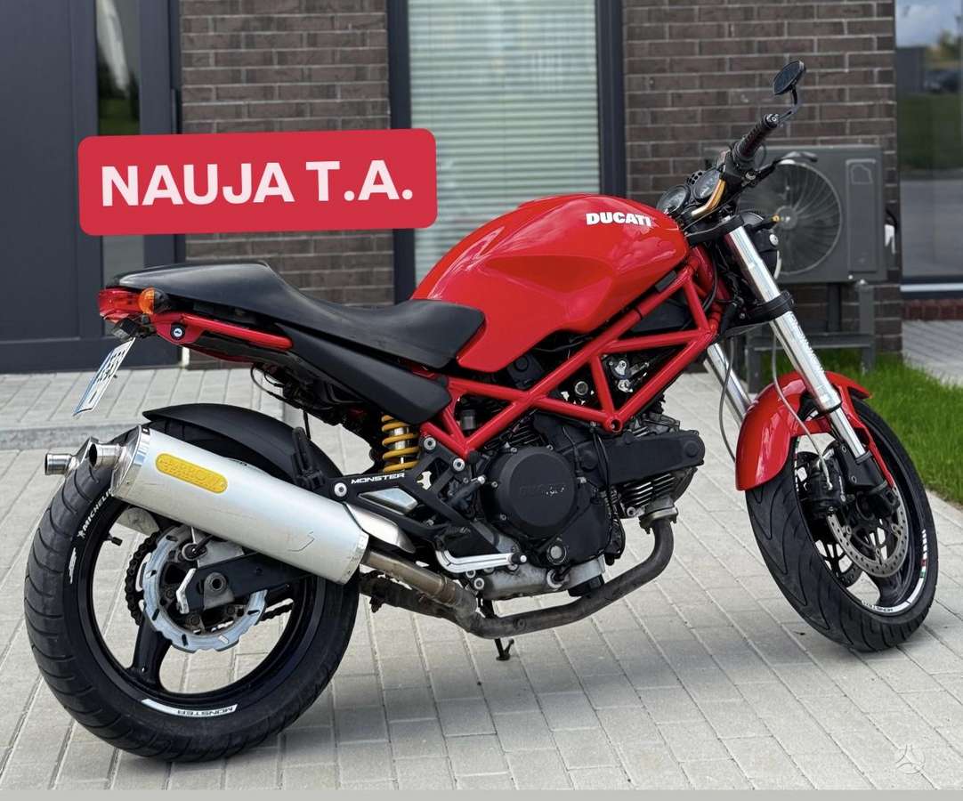 Ducati Monster 695cc, street / classic