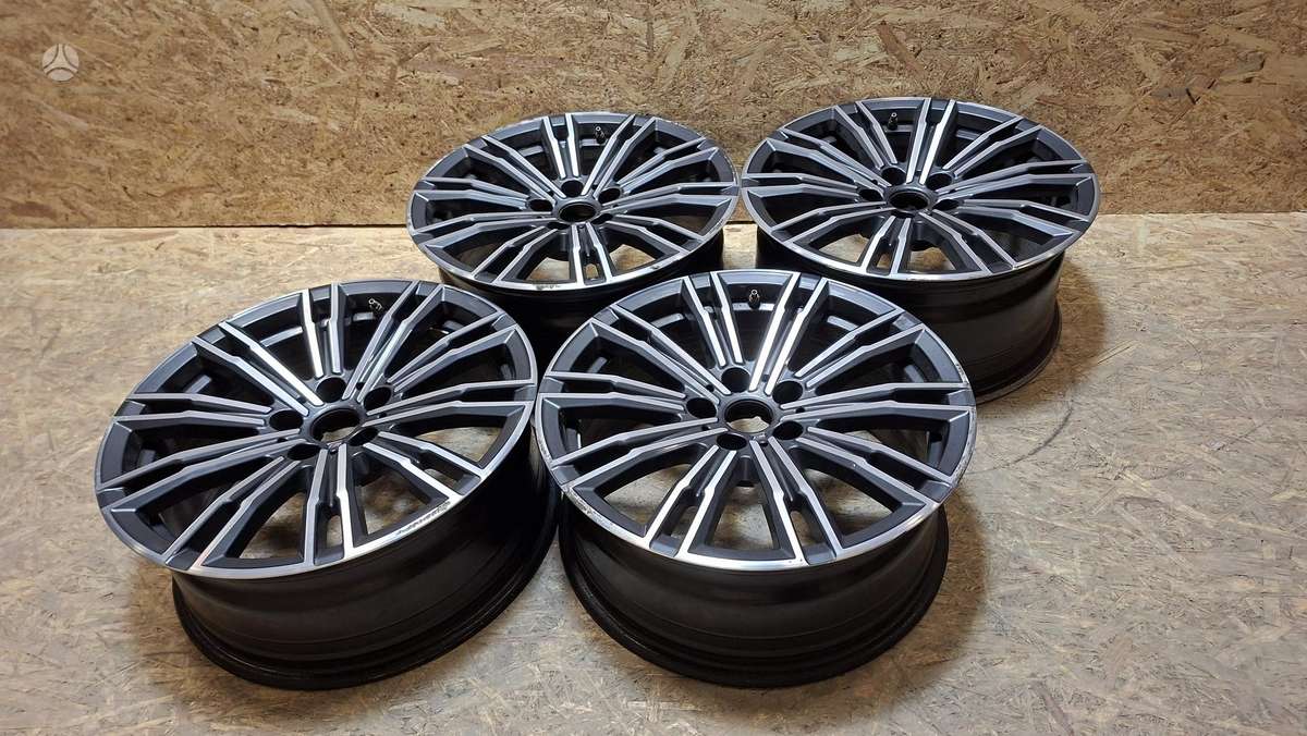 BMW 3 serija, 8089891, Cen32064