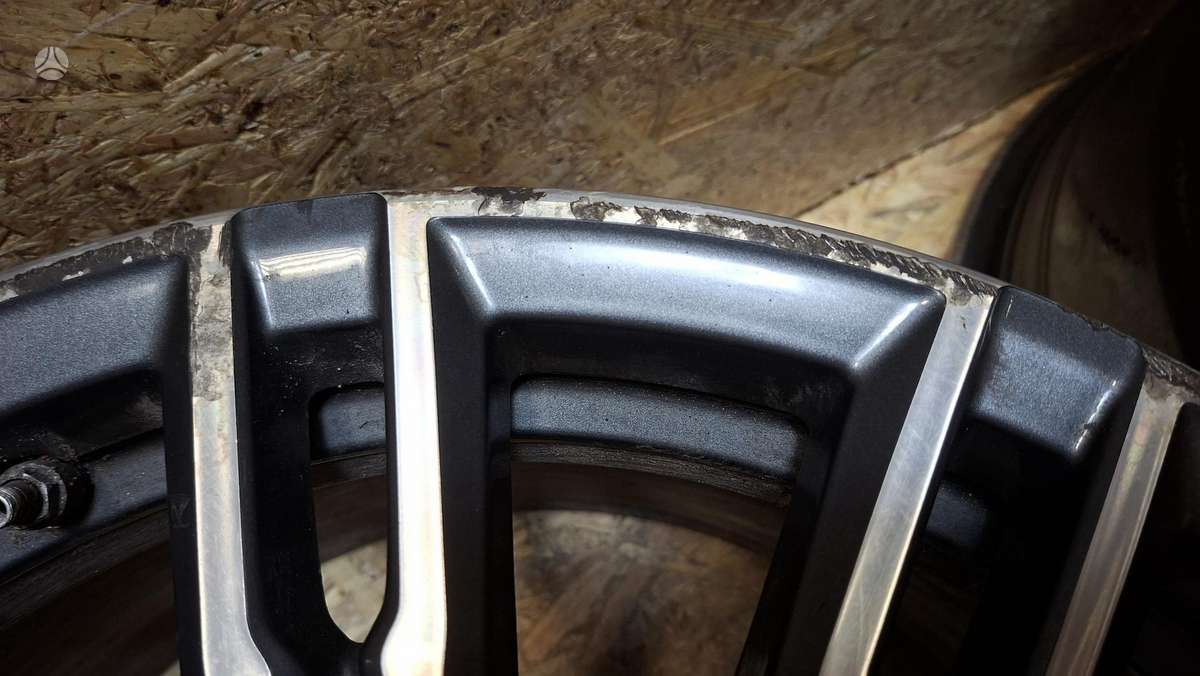 BMW 3 serija, 8089891, Cen32064
