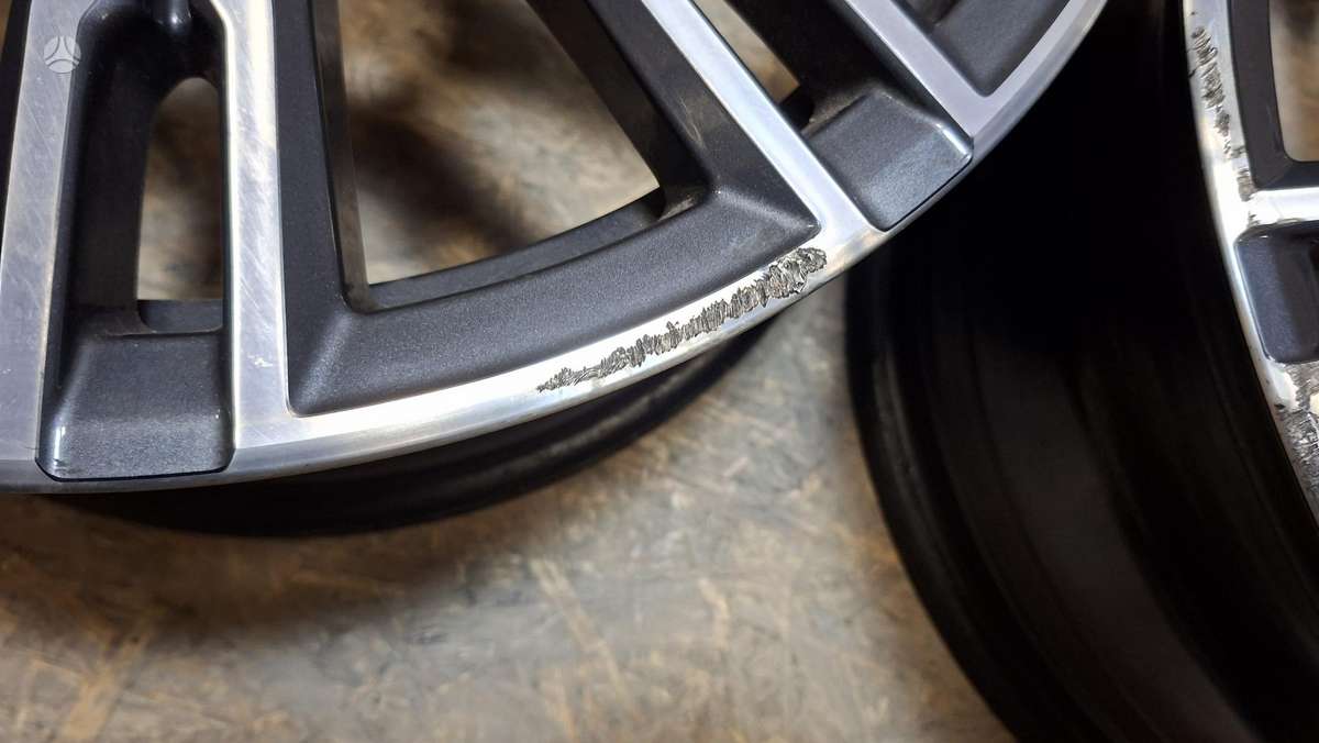 BMW 3 serija, 8089891, Cen32064