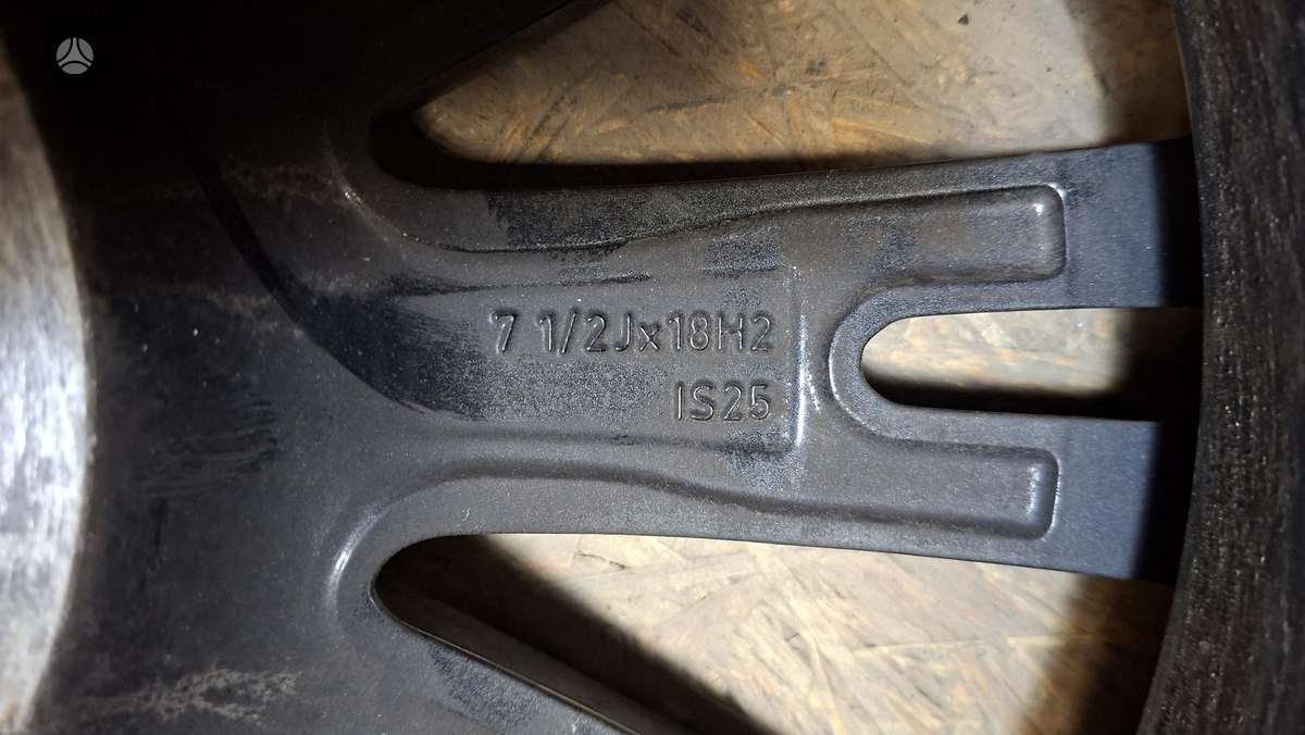 BMW 3 serija, 8089891, Cen32064
