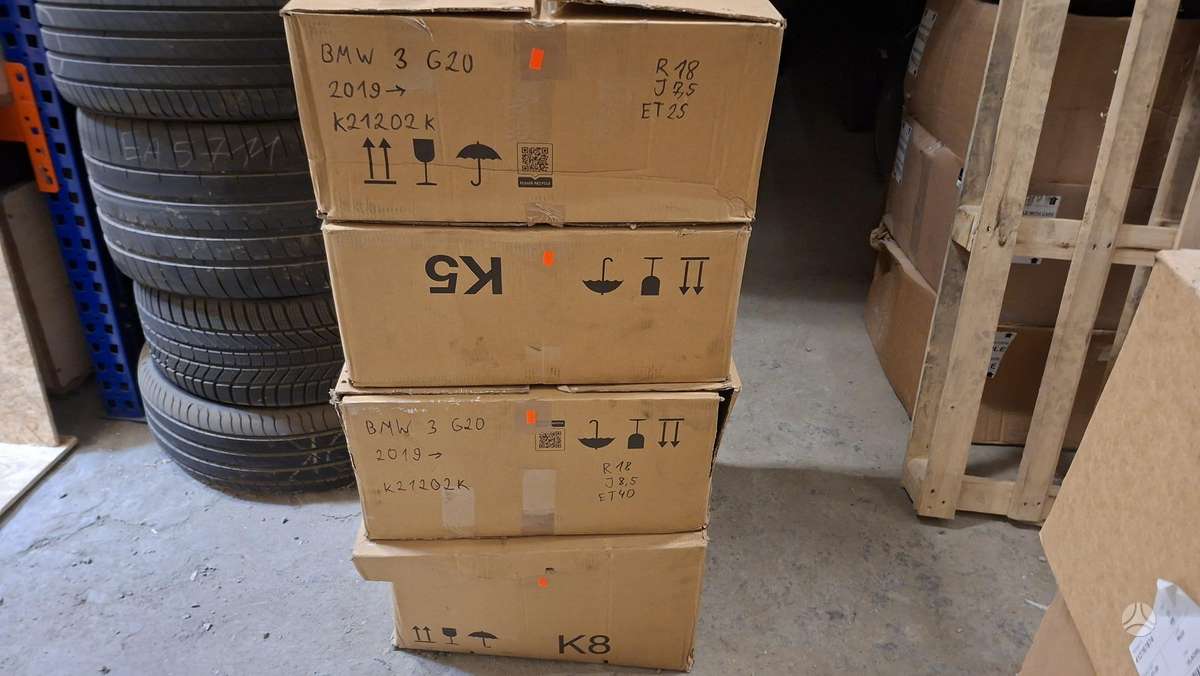 BMW 3 serija, 8089891, Cen32064