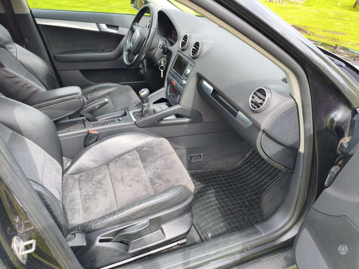 Audi A3, 1.8 l., Хэтчбек