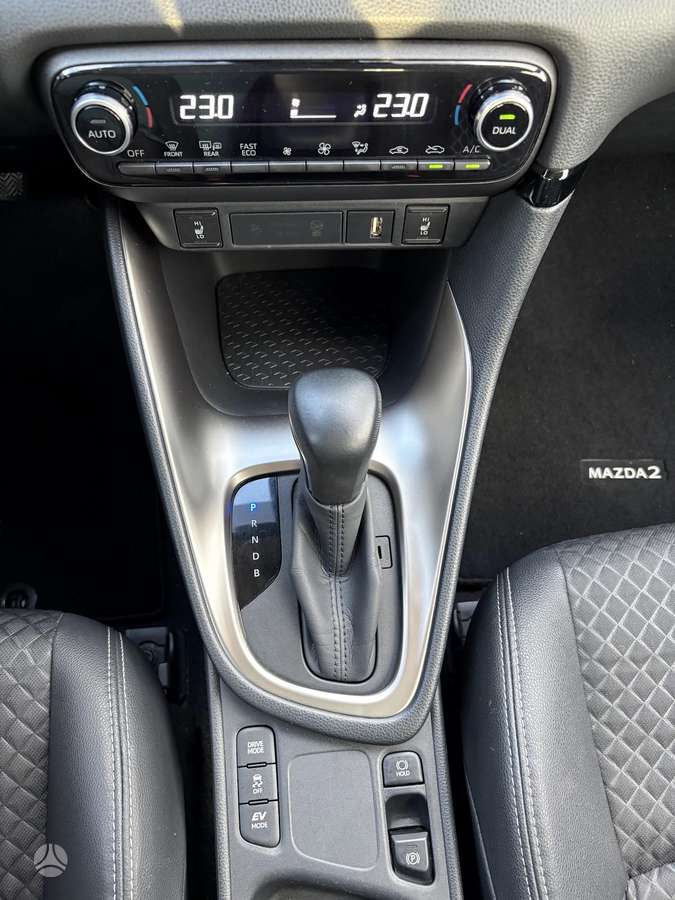 Mazda 2, 1.5 l., hatchback
