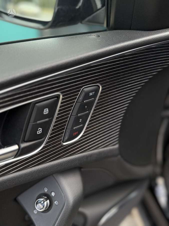 Audi A6 allroad, 3.0 l., Универсал