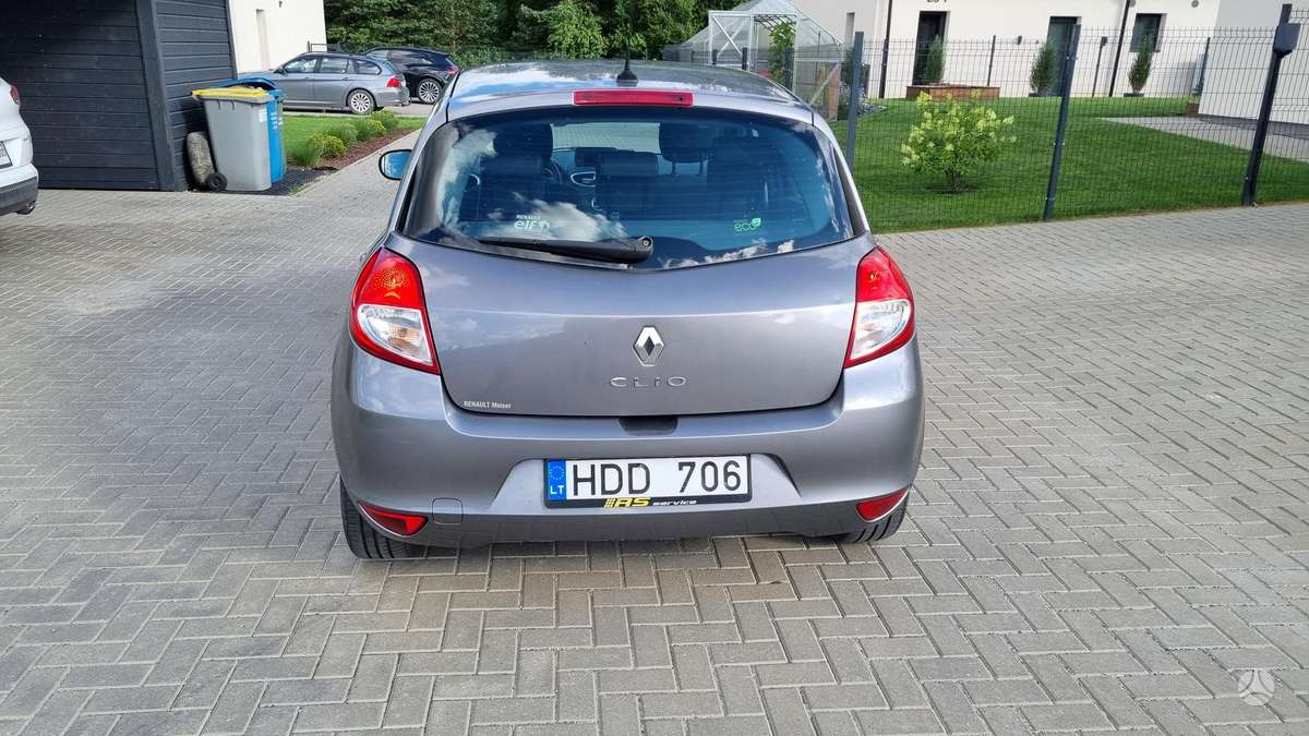 Renault Clio - 5