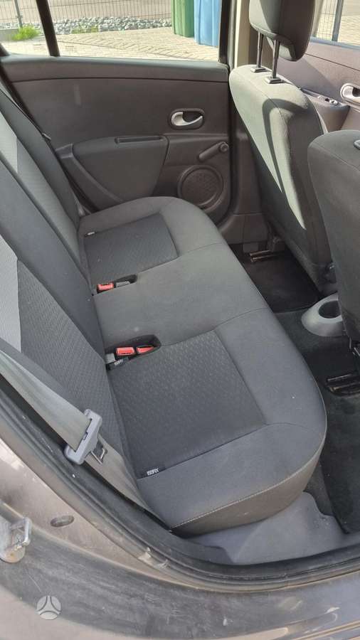 Renault Clio - 12
