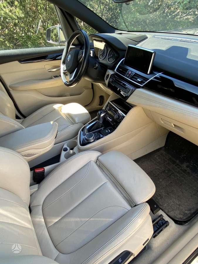 BMW 218 Active Tourer, 2.0 l., Минивэн