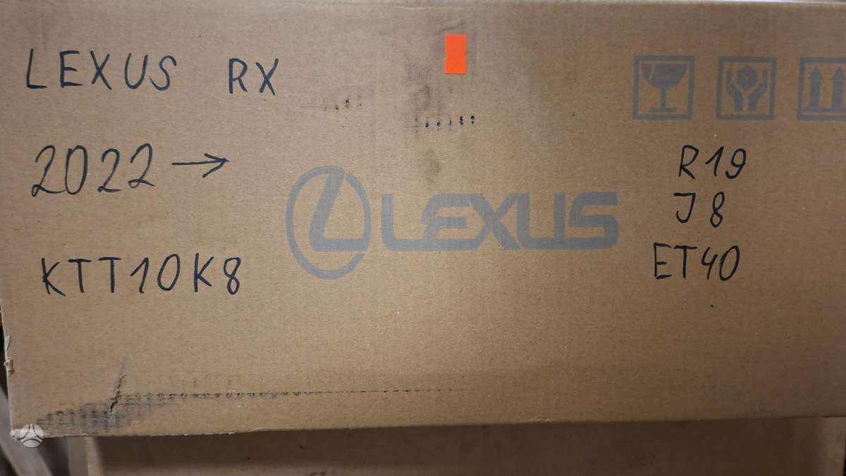 Lexus RX klasė, PW45748000ZC, Cen32096
