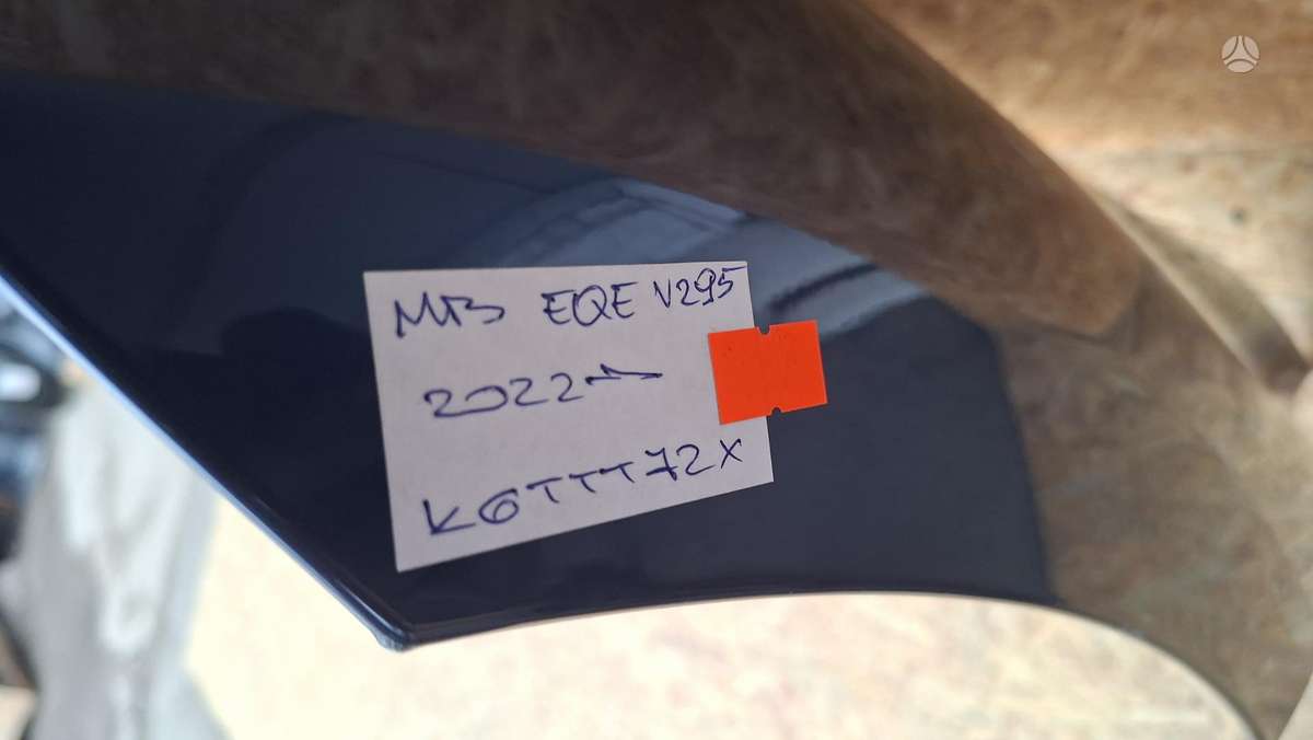 Mercedes-Benz EQE Cen32103