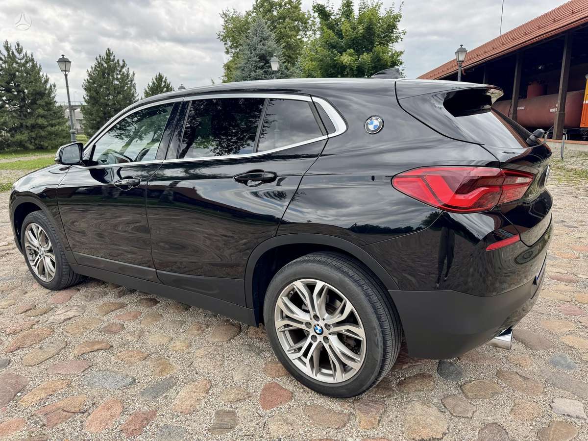 BMW X2, 2.0 l., off-road / crossover