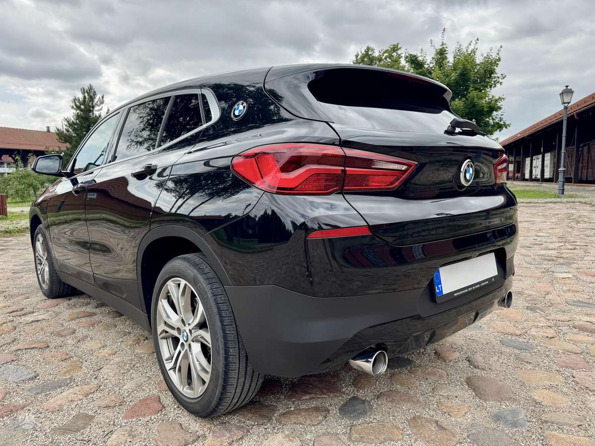 BMW X2, 2.0 l., off-road / crossover