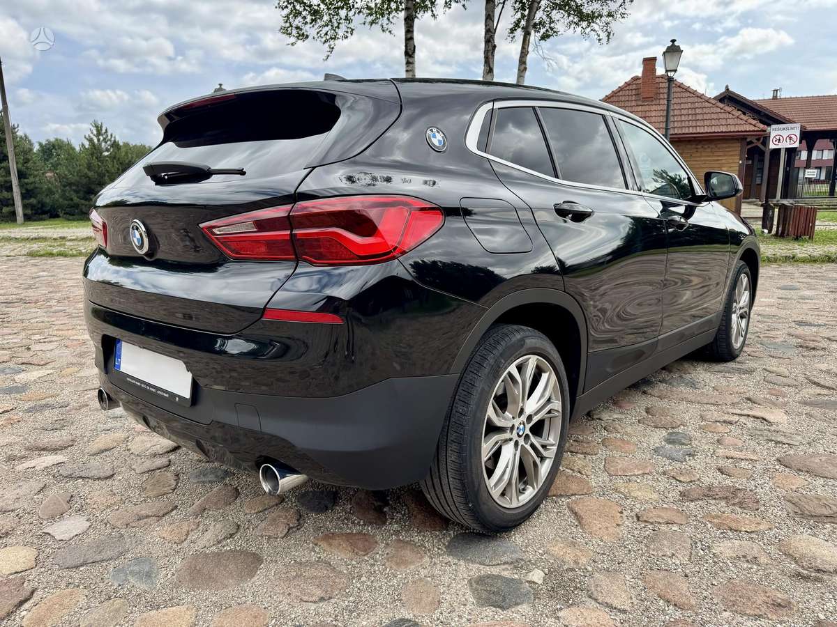 BMW X2, 2.0 l., off-road / crossover