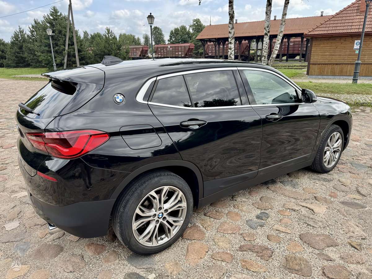 BMW X2, 2.0 l., off-road / crossover