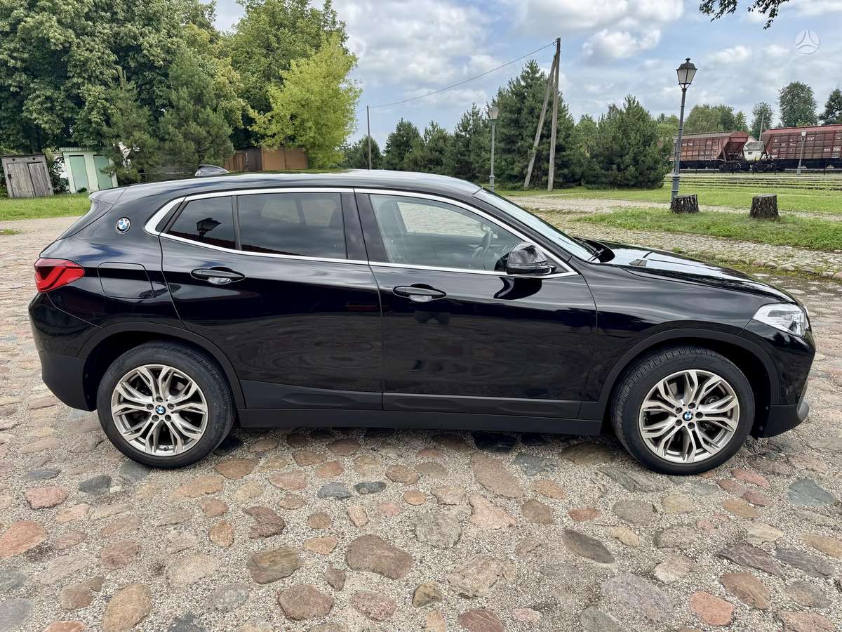 BMW X2, 2.0 l., off-road / crossover