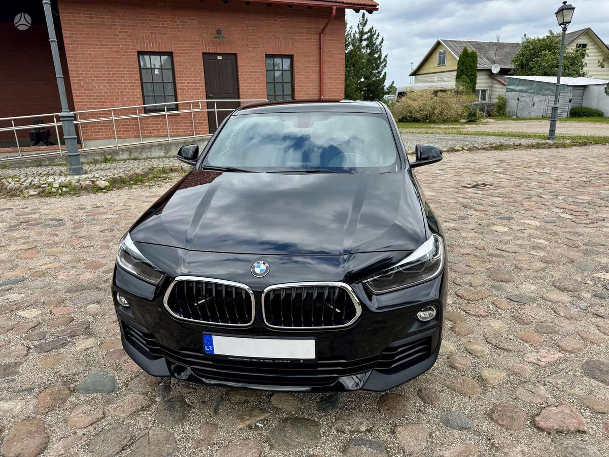BMW X2, 2.0 l., off-road / crossover