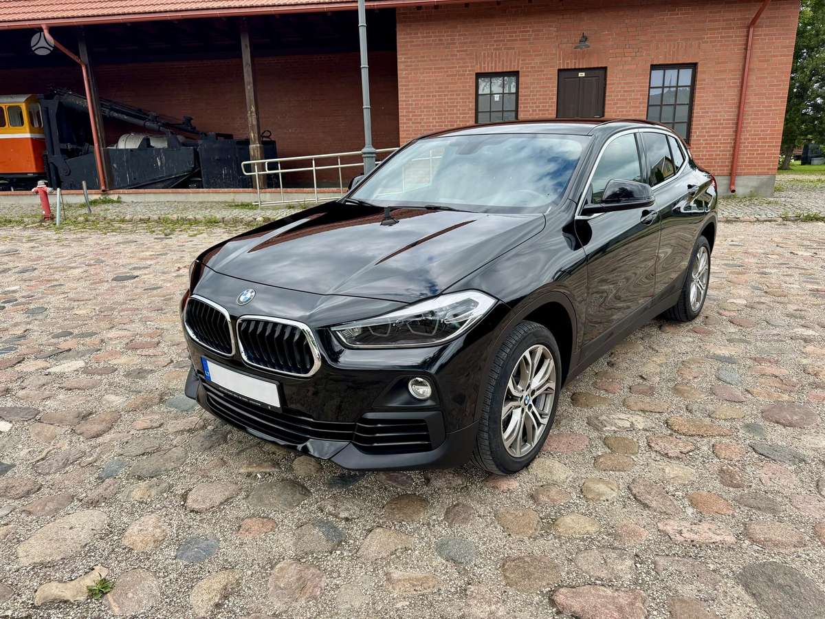 BMW X2, 2.0 l., off-road / crossover