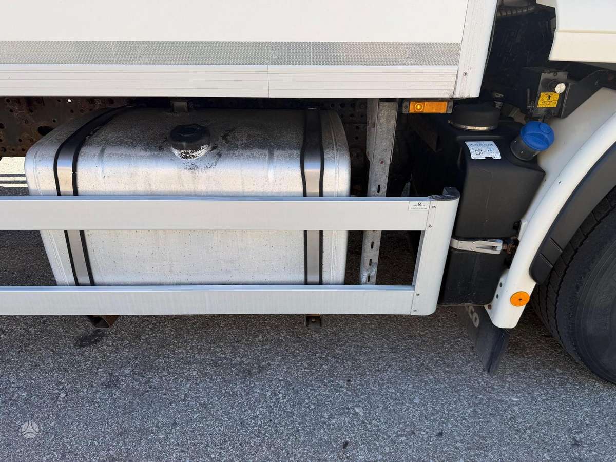 Iveco STRAILS 360 EEV, furgoni