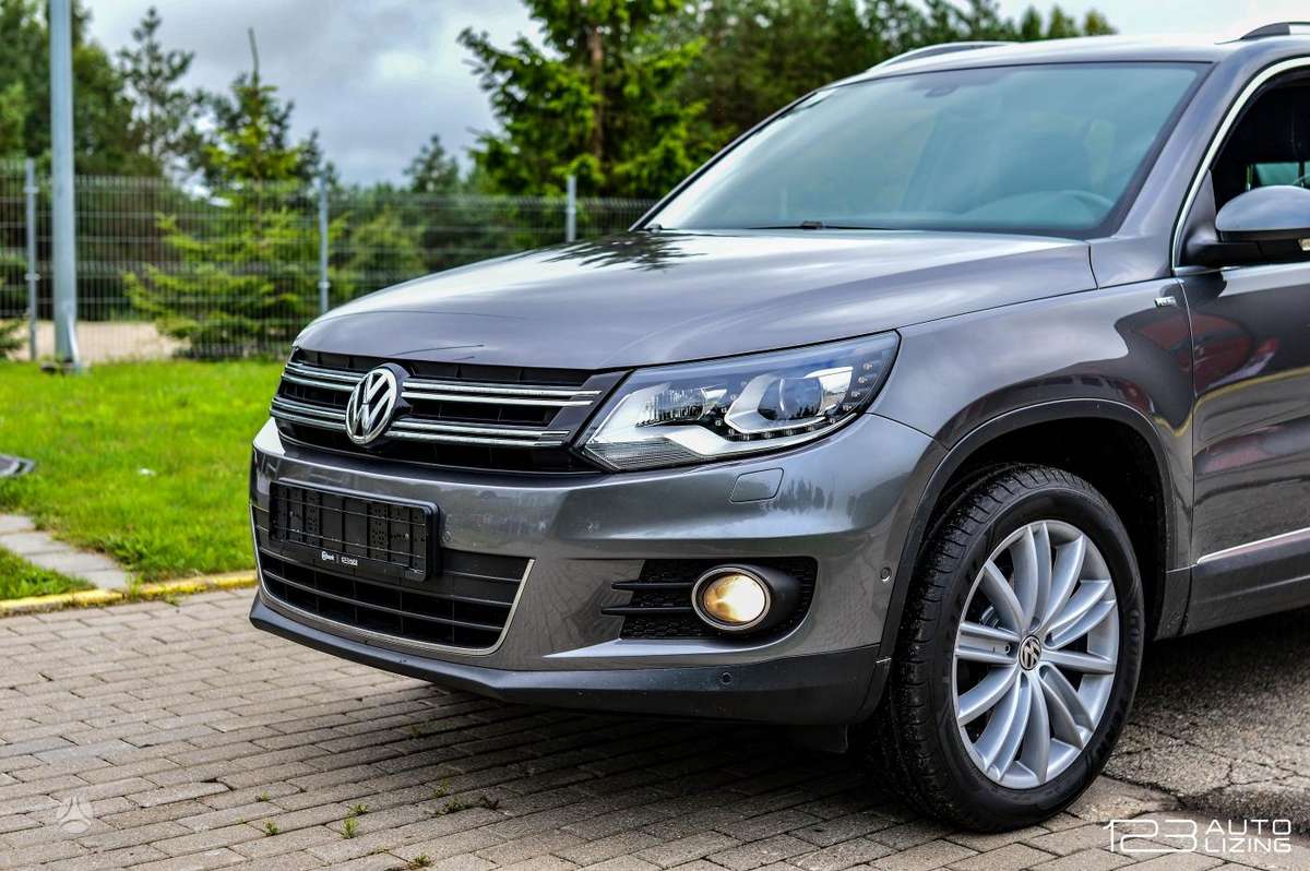 Volkswagen Tiguan - 2
