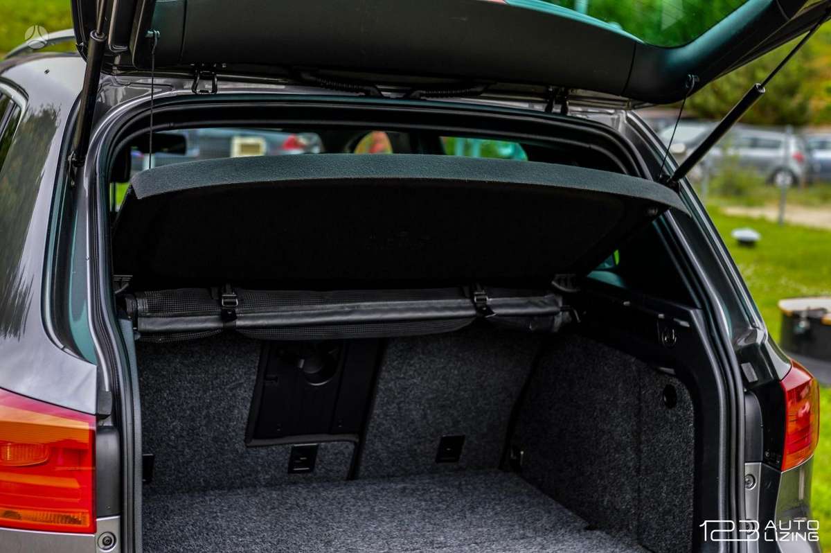 Volkswagen Tiguan - 8