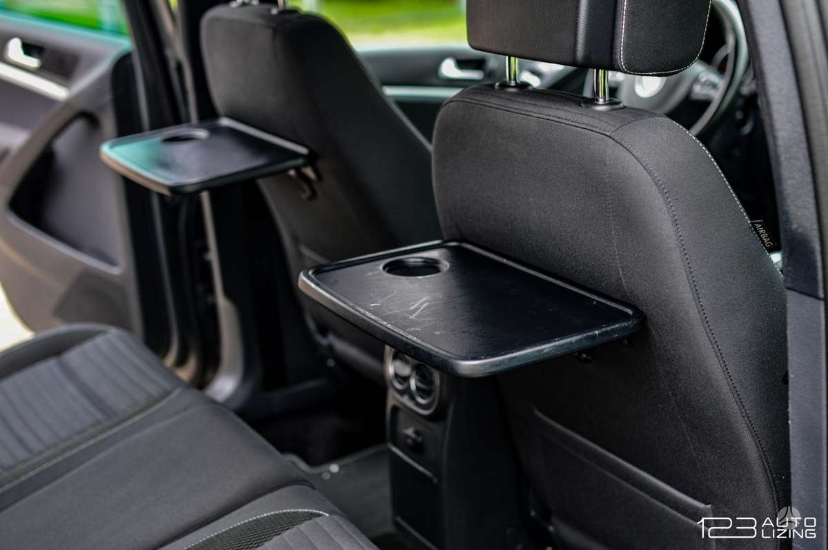 Volkswagen Tiguan - 9