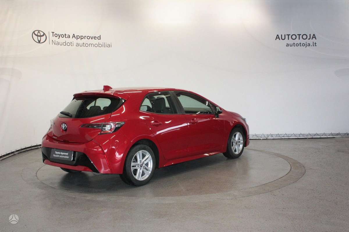 Toyota Corolla, 1.2 l., hatchback