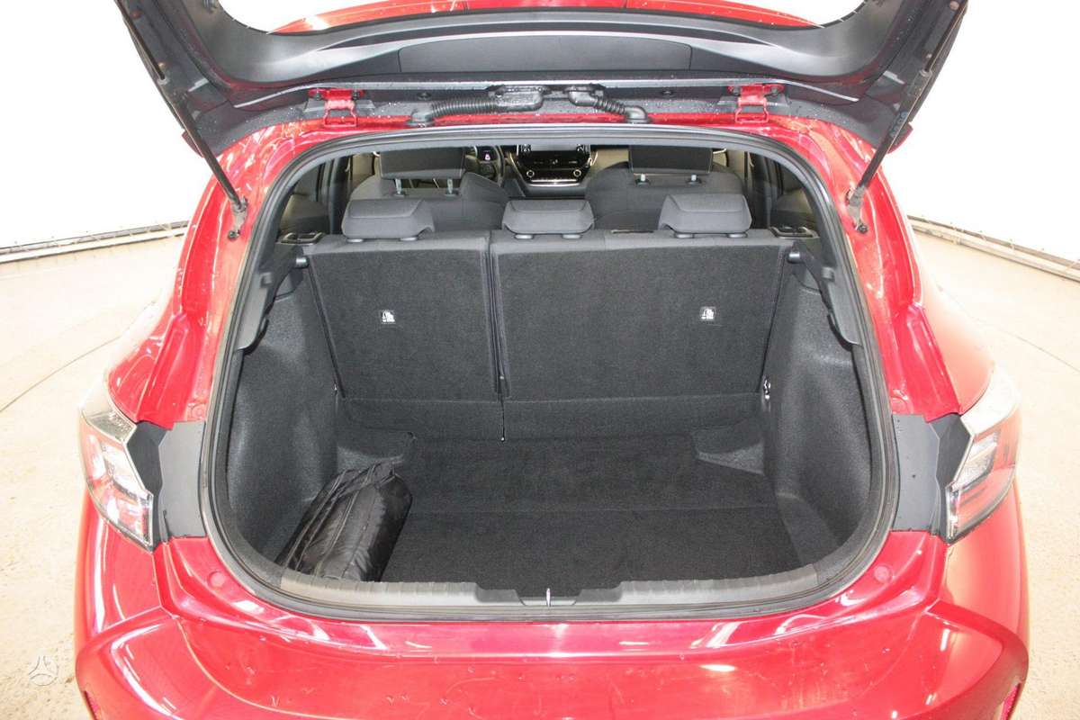 Toyota Corolla, 1.2 l., hatchback