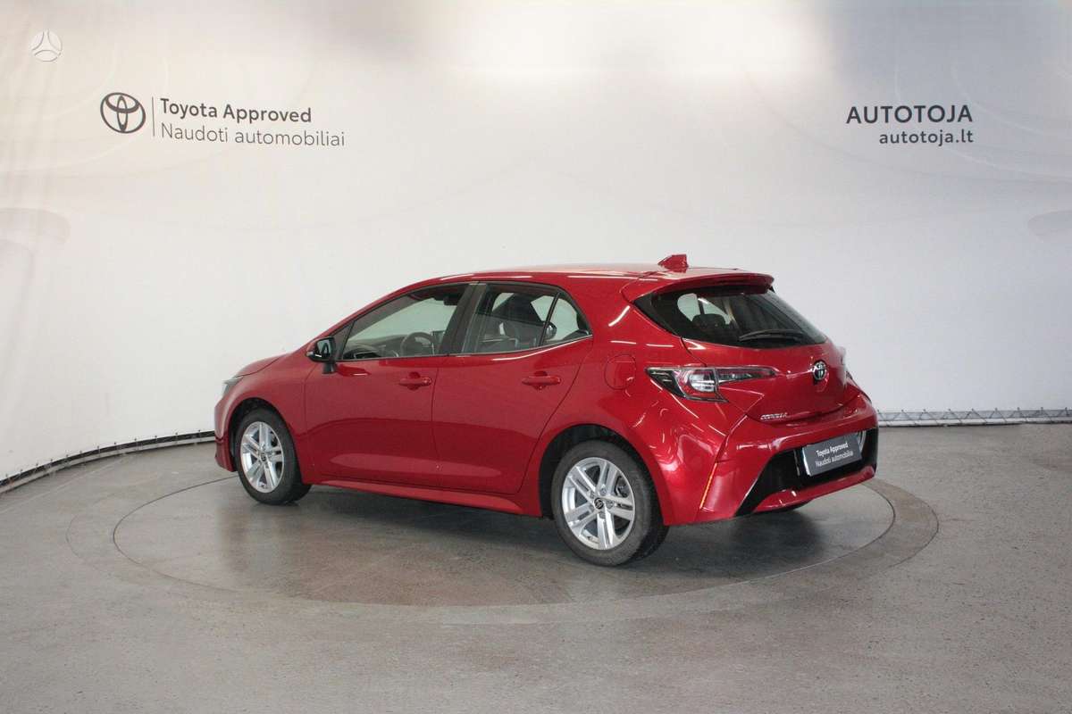 Toyota Corolla, 1.2 l., hatchback