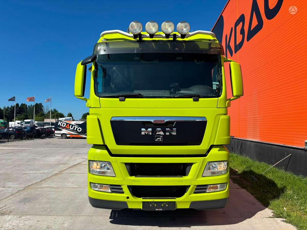 MAN TGX 35.540 8x4*4, самосвалы