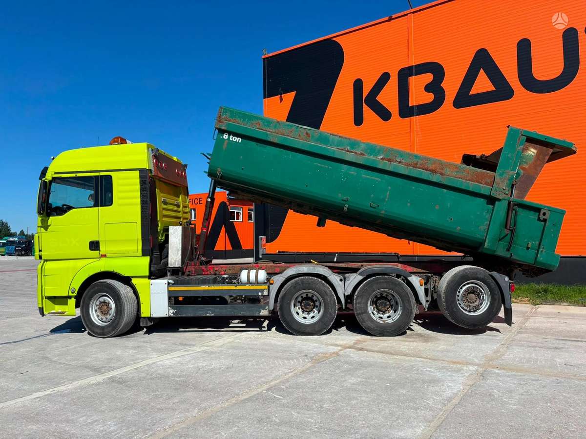 MAN TGX 35.540 8x4*4, самосвалы