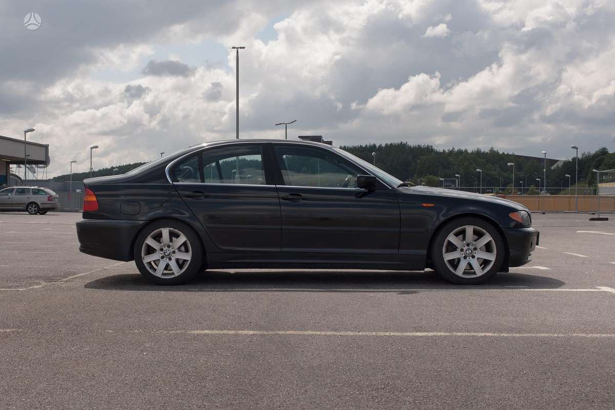 BMW 330, 3.0 l., Седан