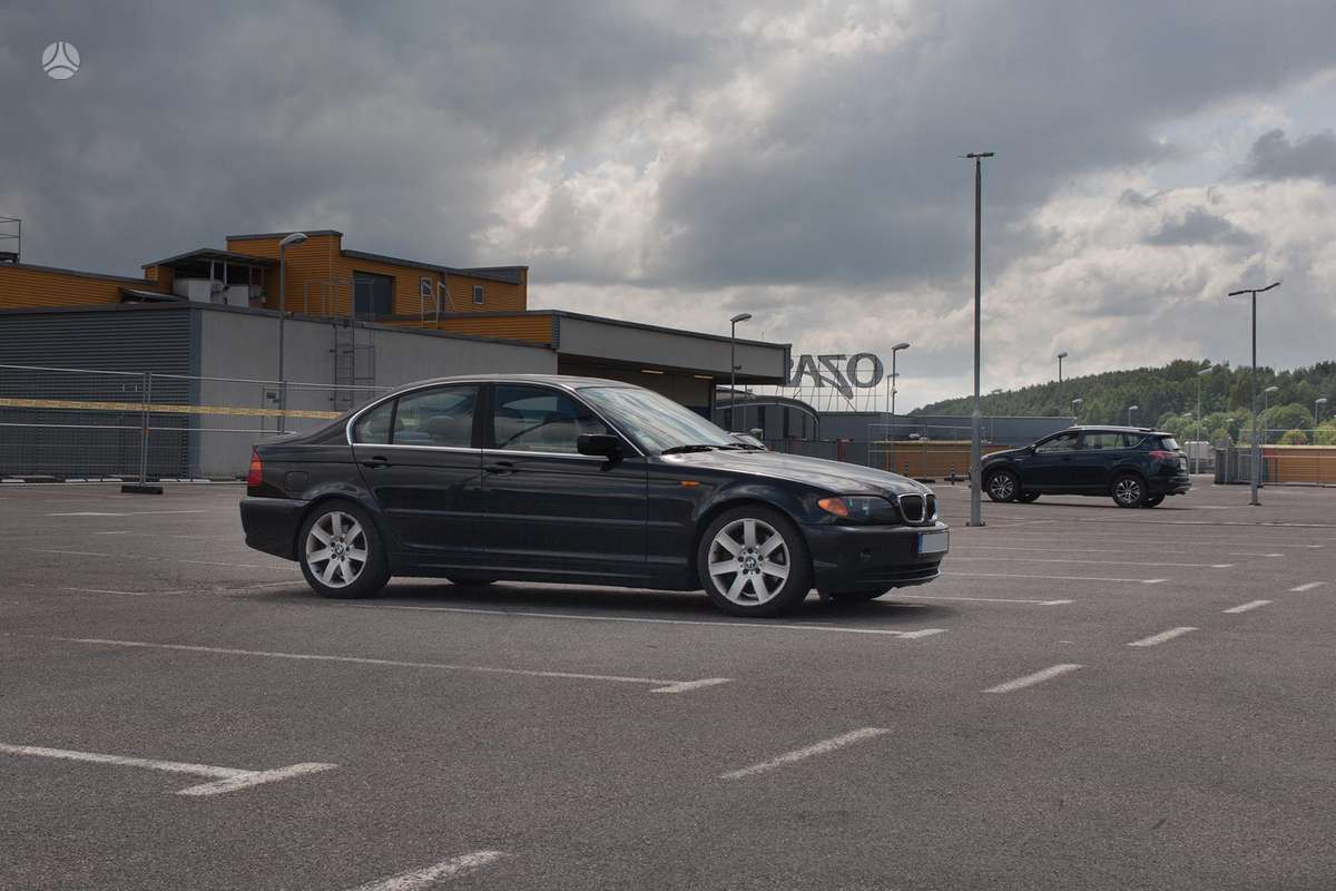 BMW 330, 3.0 l., Седан