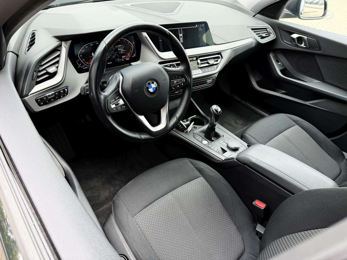 BMW 116, 1.5 l., Хэтчбек