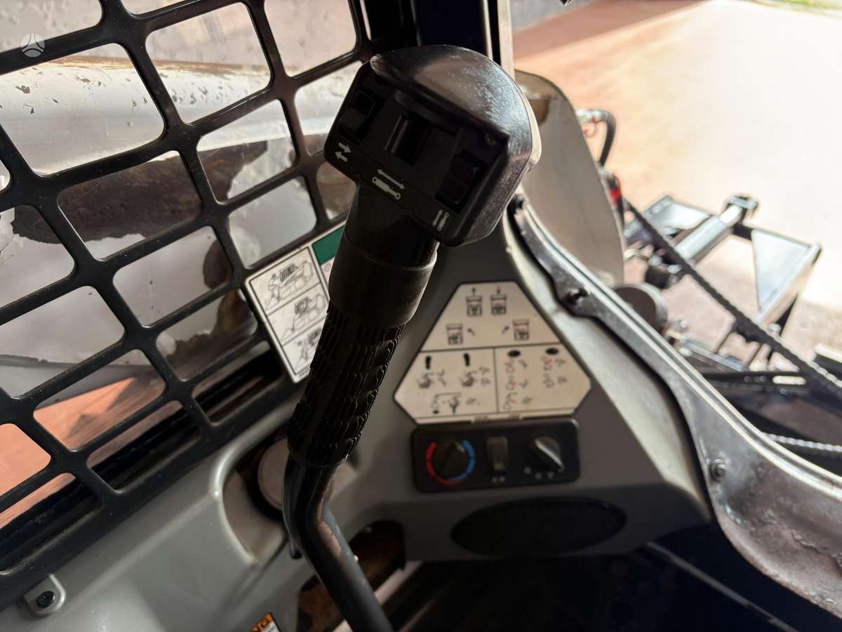 Bobcat S770, mini krautuvai
