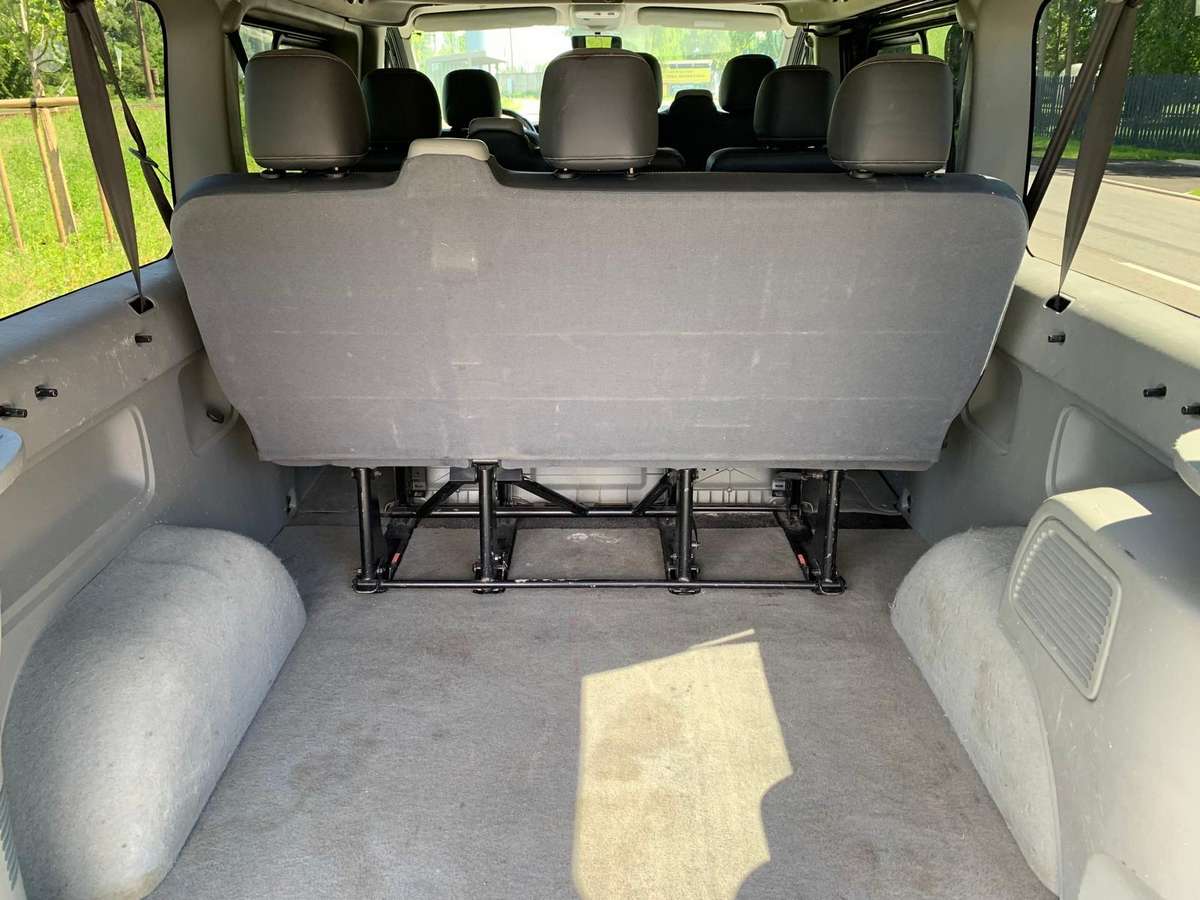 Renault Trafic, passenger minibus