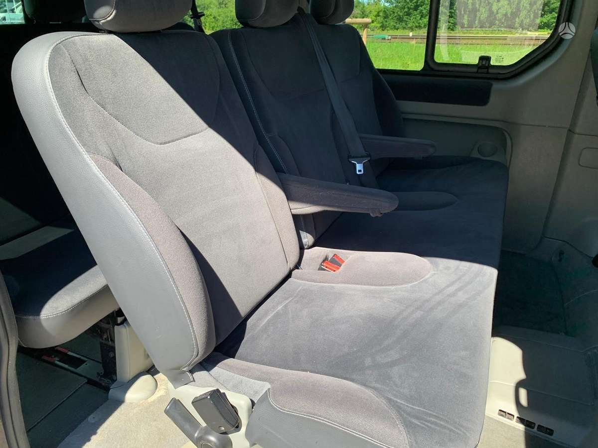 Renault Trafic, passenger minibus