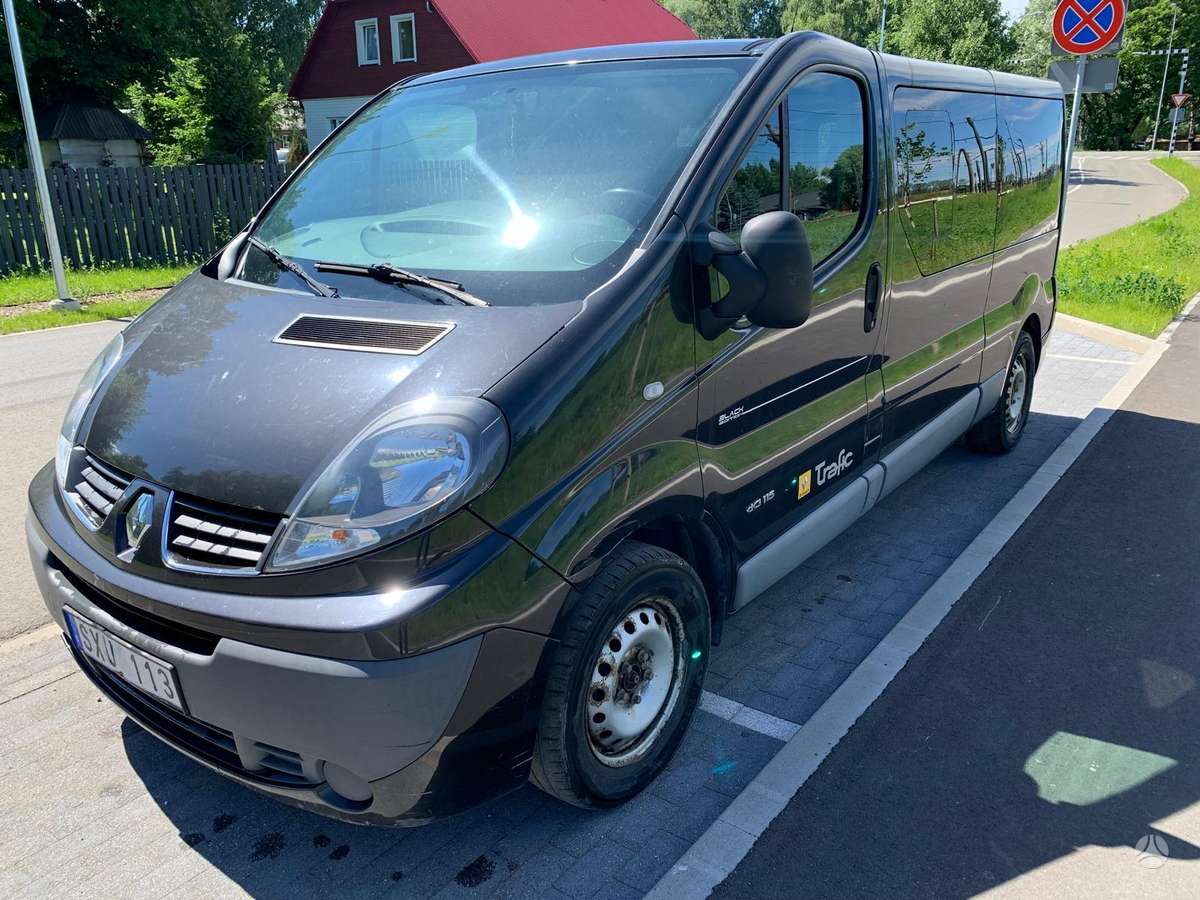 Renault Trafic, passenger minibus