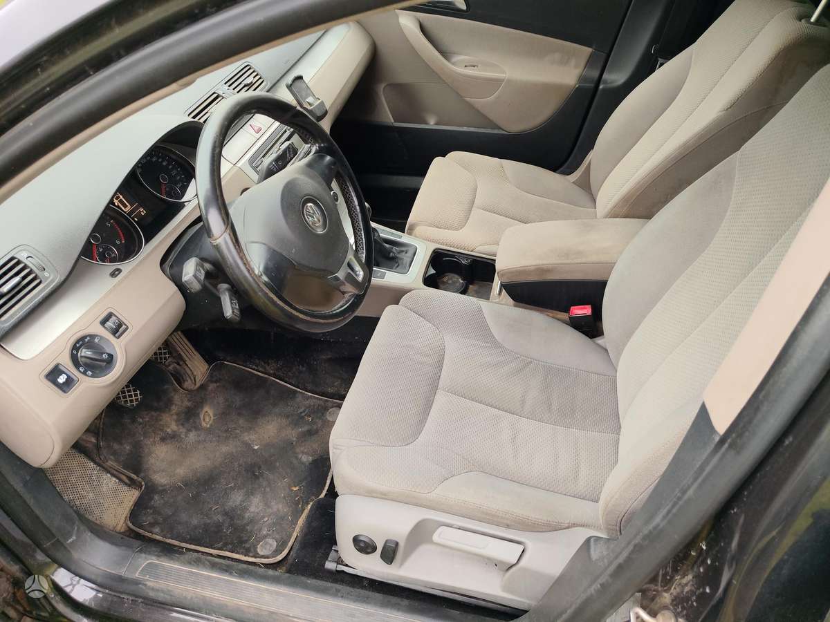 Volkswagen Passat - 5